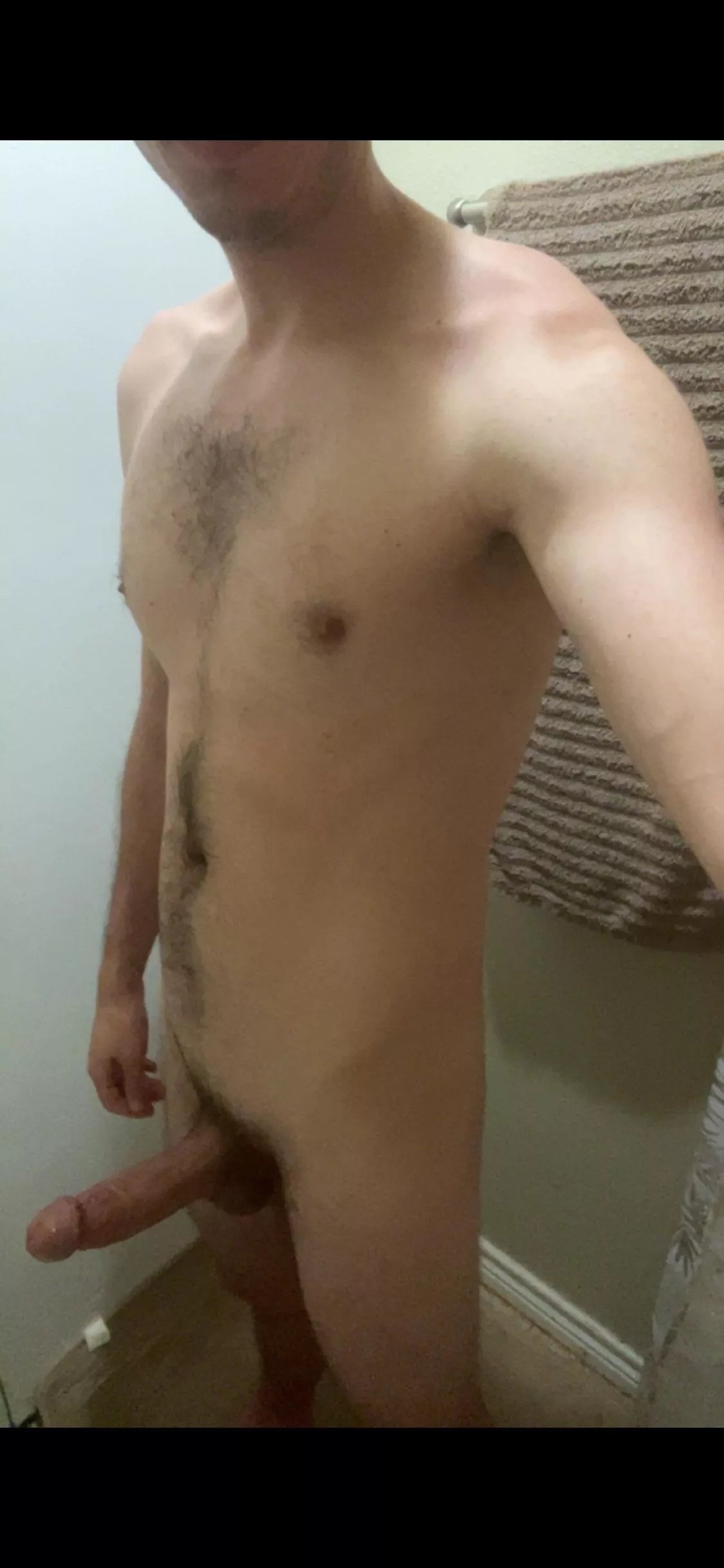 So fucking horny lets chat