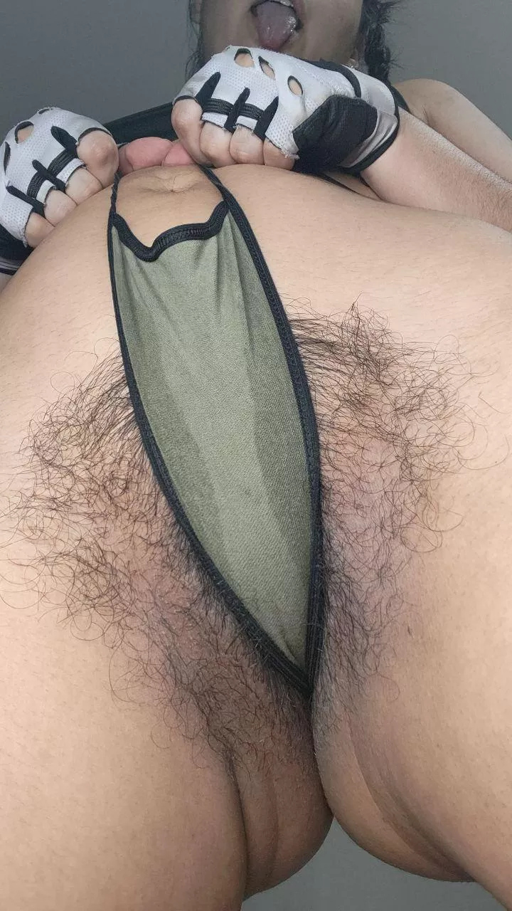 such a wild bush of course will get this sweat [hs]