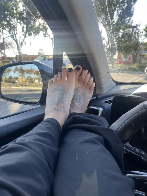 Waiting in the car, got bored 🤭