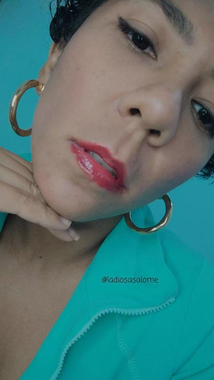 would you like me to kiss you