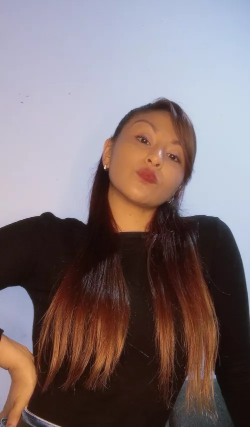 Would you like to see these red lips on your cock