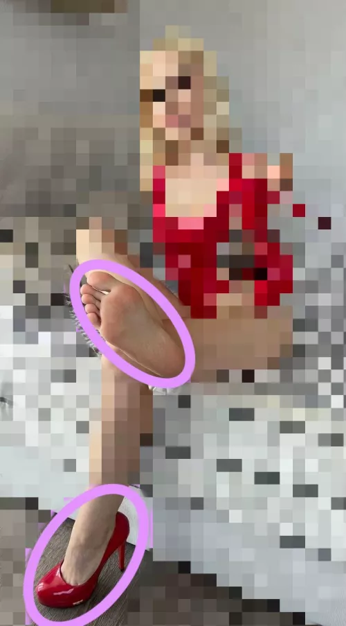 Your dinner is served, open your mouth my naughty boy 😆
