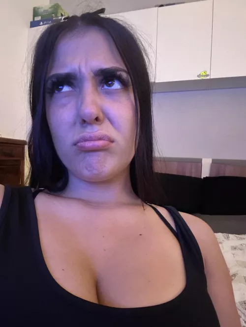 21f4m One look and you’ll be hooked