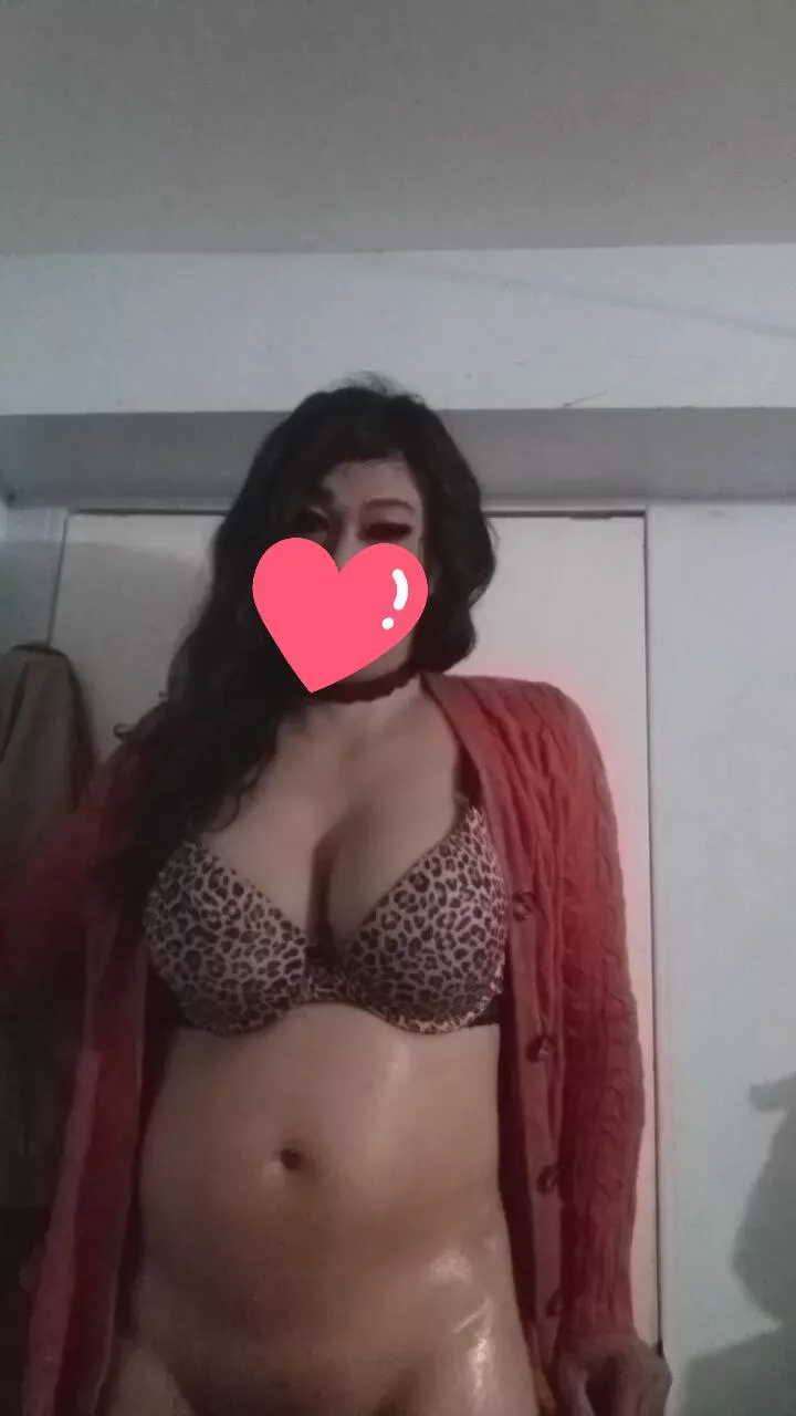 40 [CD4F] - SAN FRANCISCO - BEAUTIFUL FEMME CD LOOKING FOR FEMALE