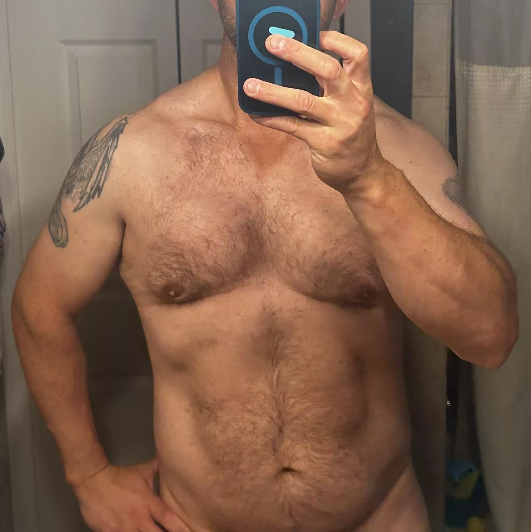 47 [m4f] Looking for a curious younger woman for discreet fun