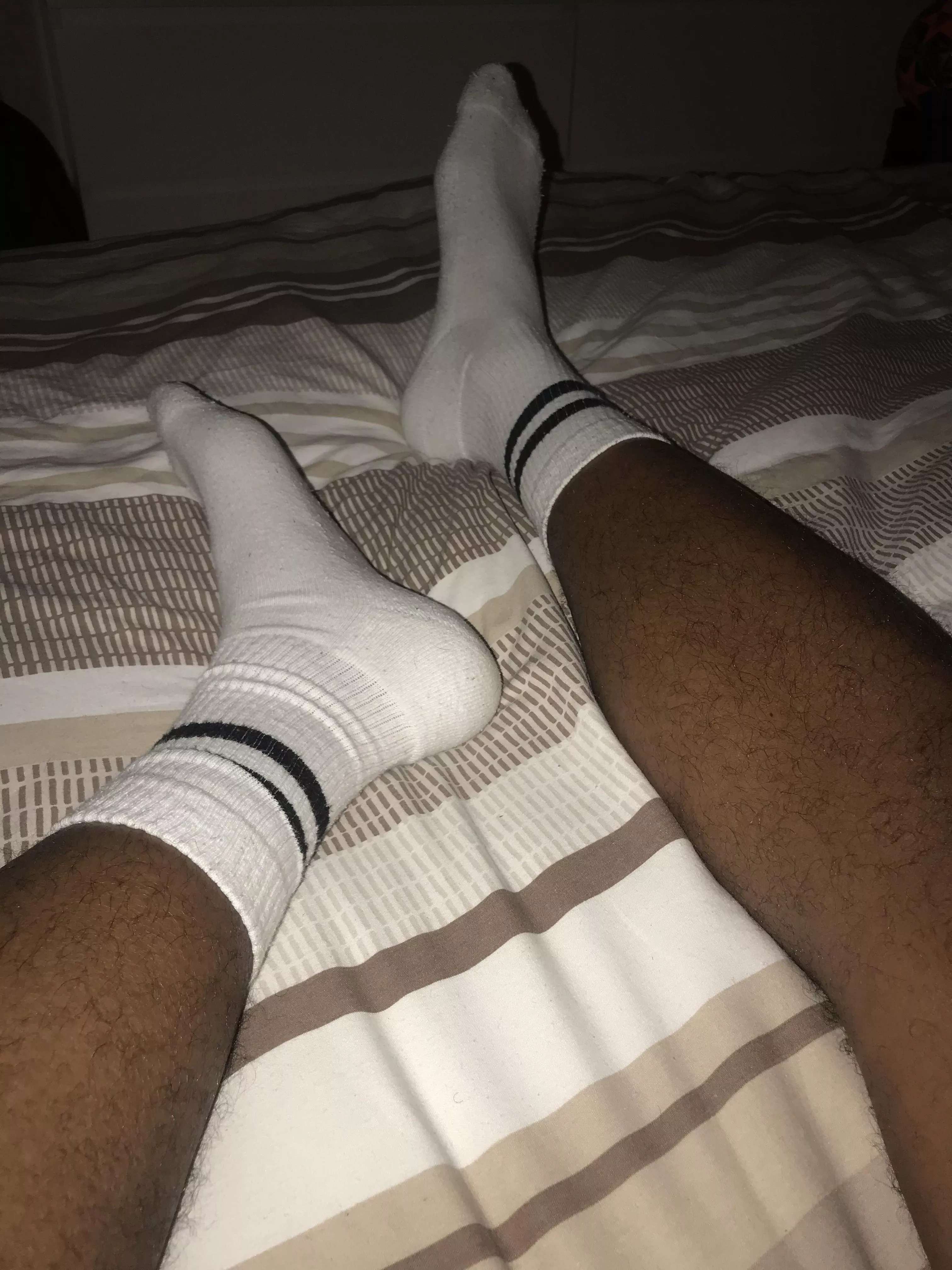 any London, UK lads interested in socks trades and play irl?
