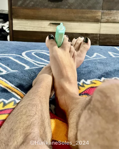 Anybody wanna hit my vape? 😉