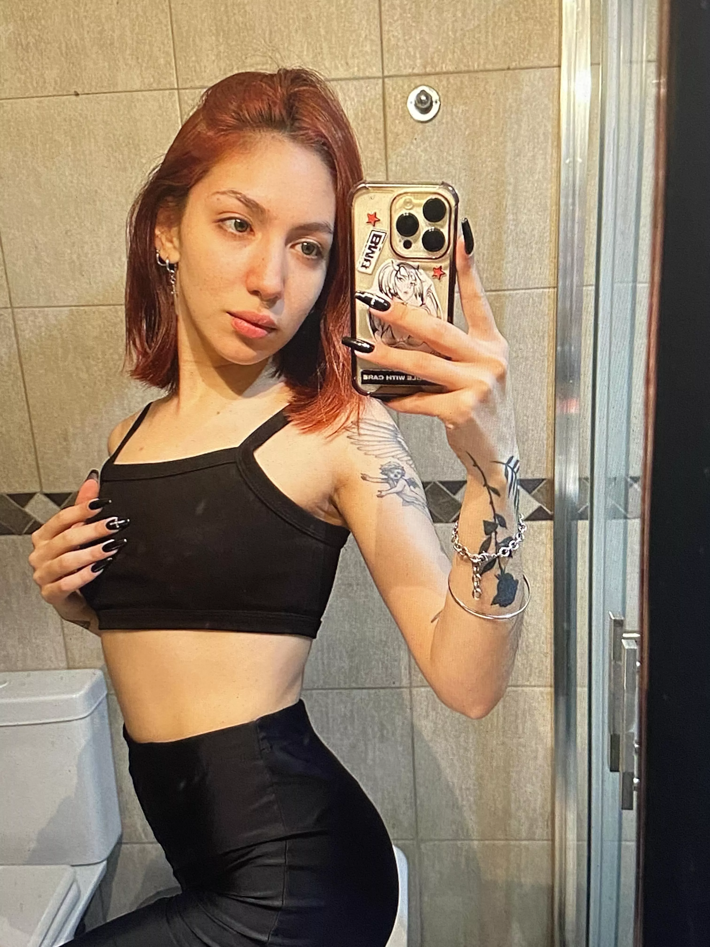 are you into redheads like me? 