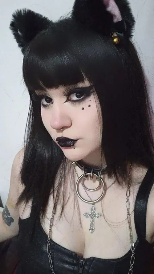 [B4D] Come explore your goth fantasies 