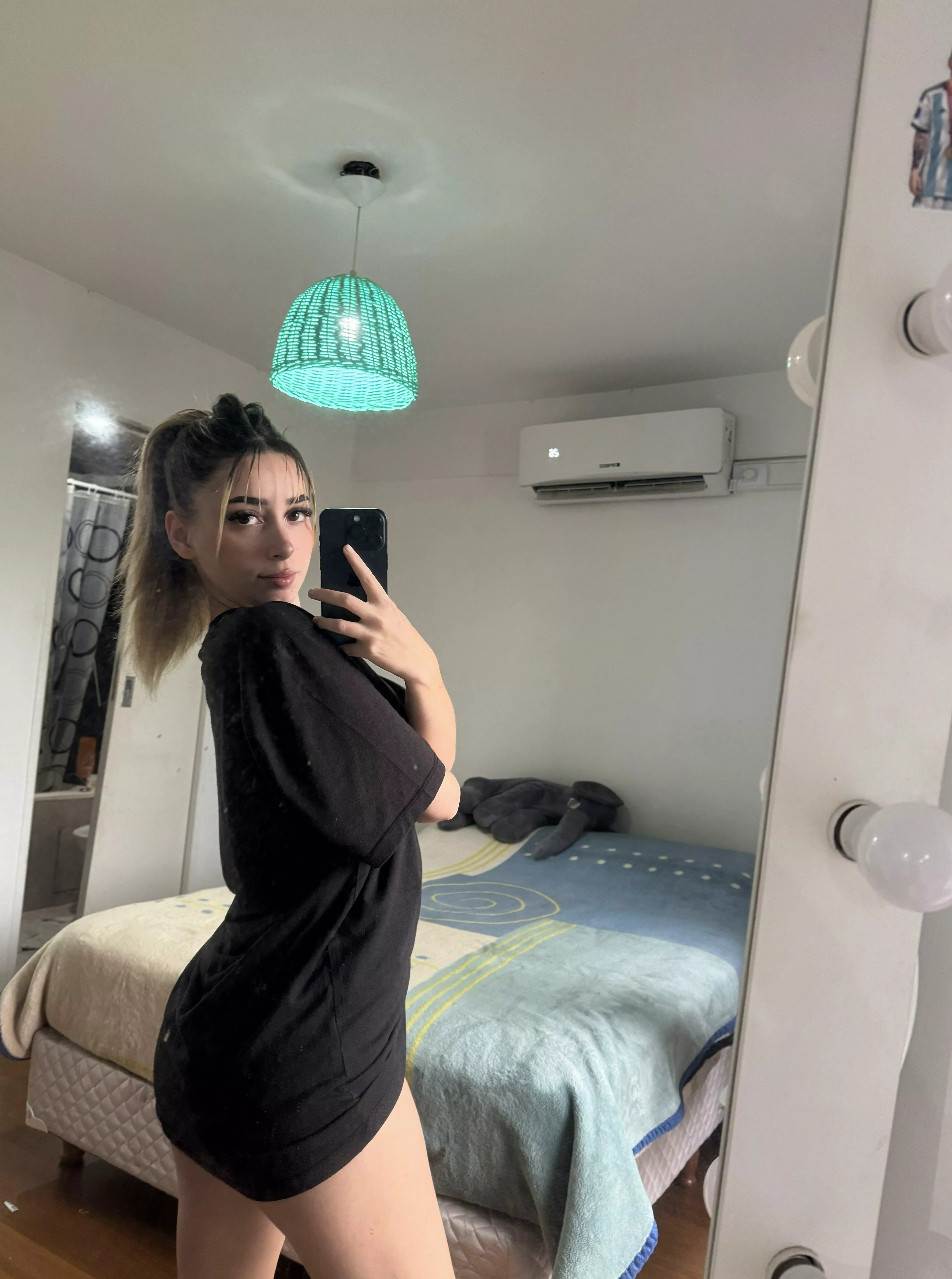 come here i will let you taste my little body