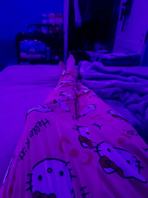 Comment something nice and I’ll send an uncensored :3