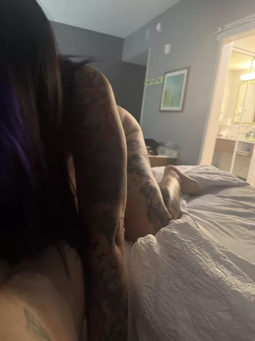 F36 bi /M35 straight  Visiting Miami for the weekend couples preferred but will consider single M or F