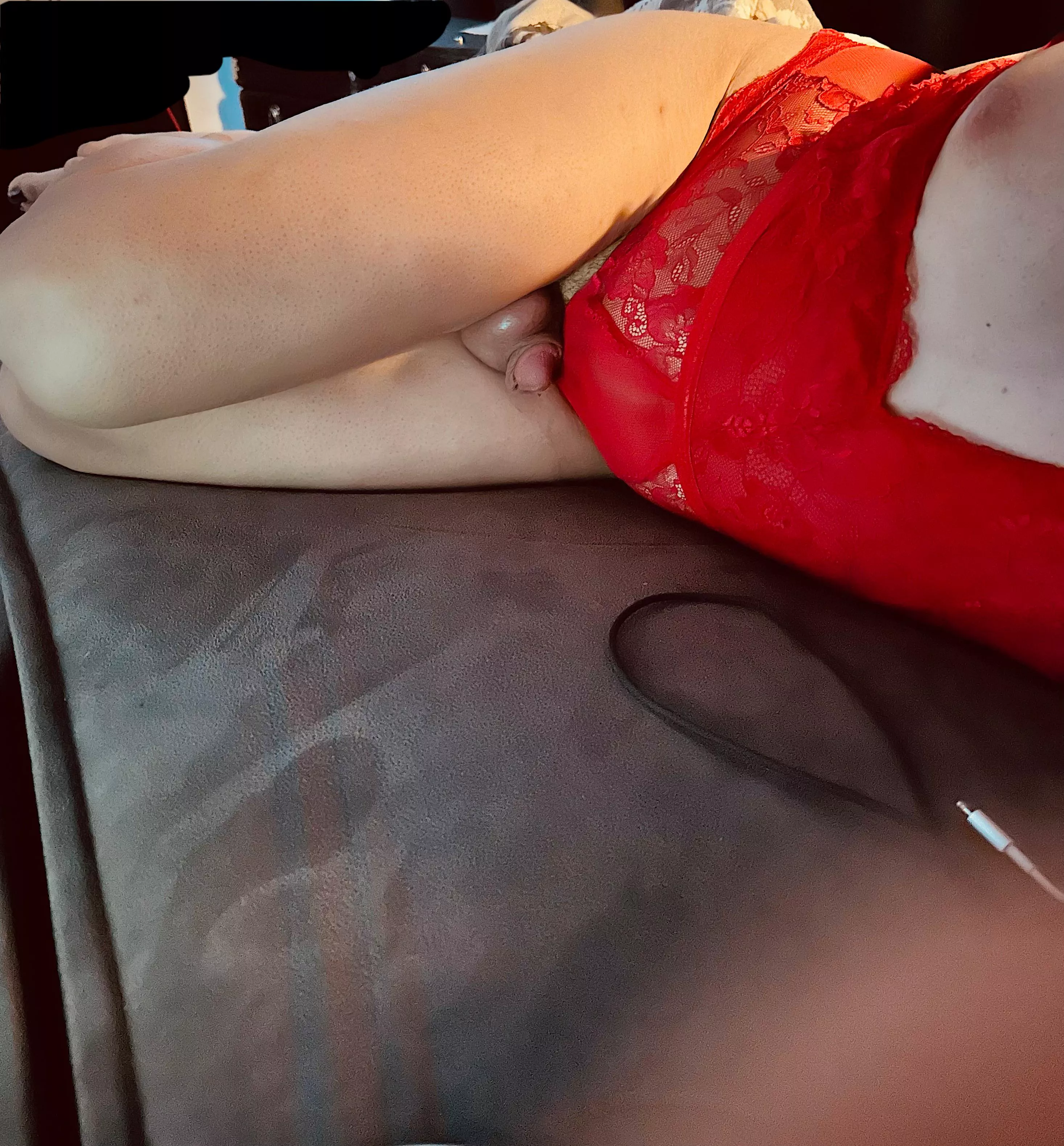 Femboyunuz :)) dm :)