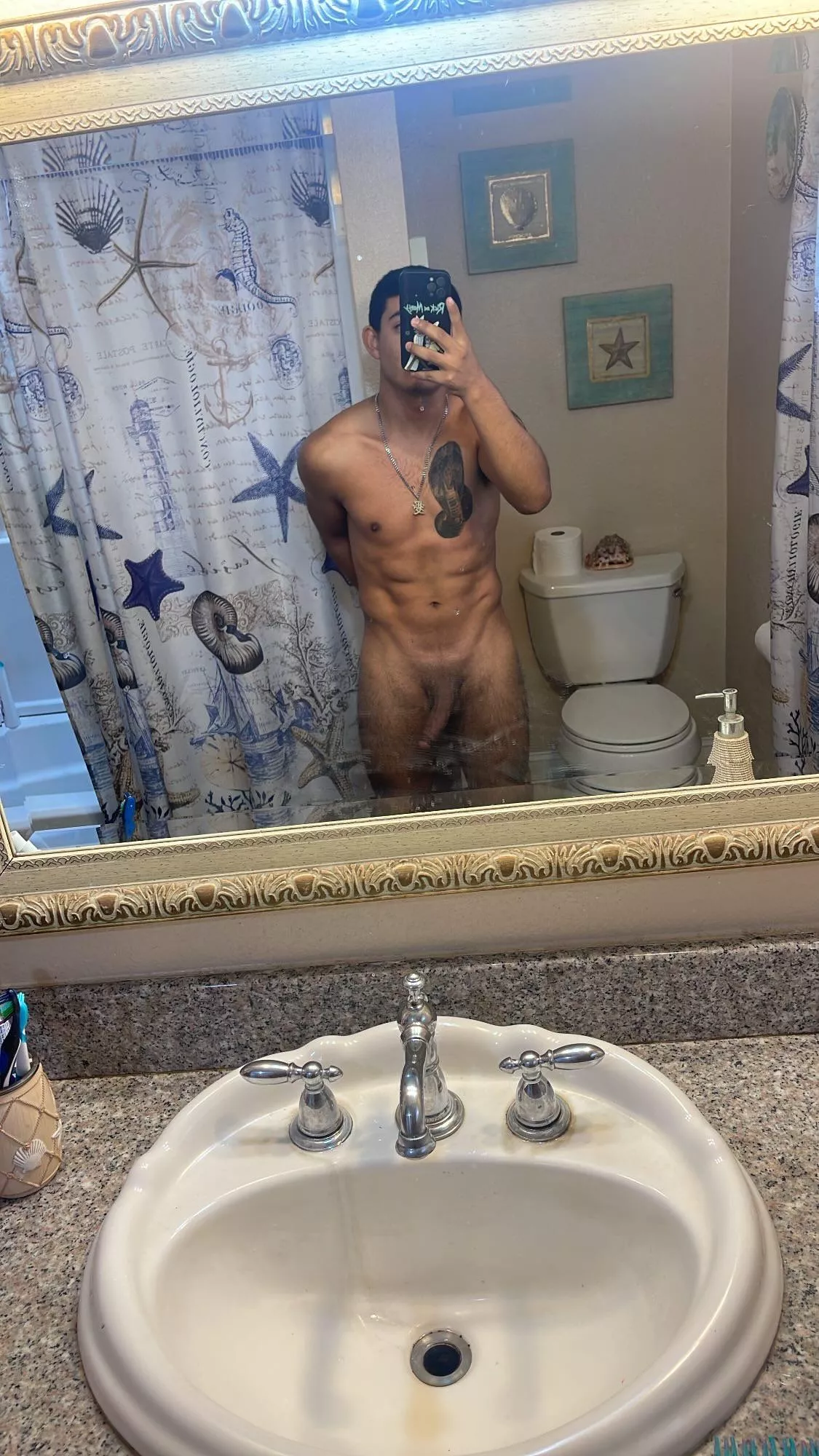 Good evening, 21 m looking for some fun 😌