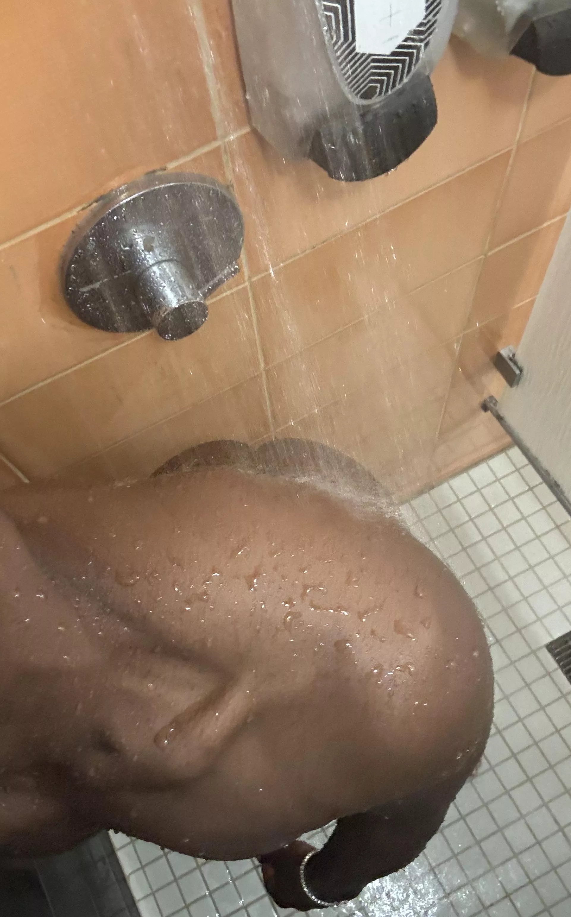 Gym shower 