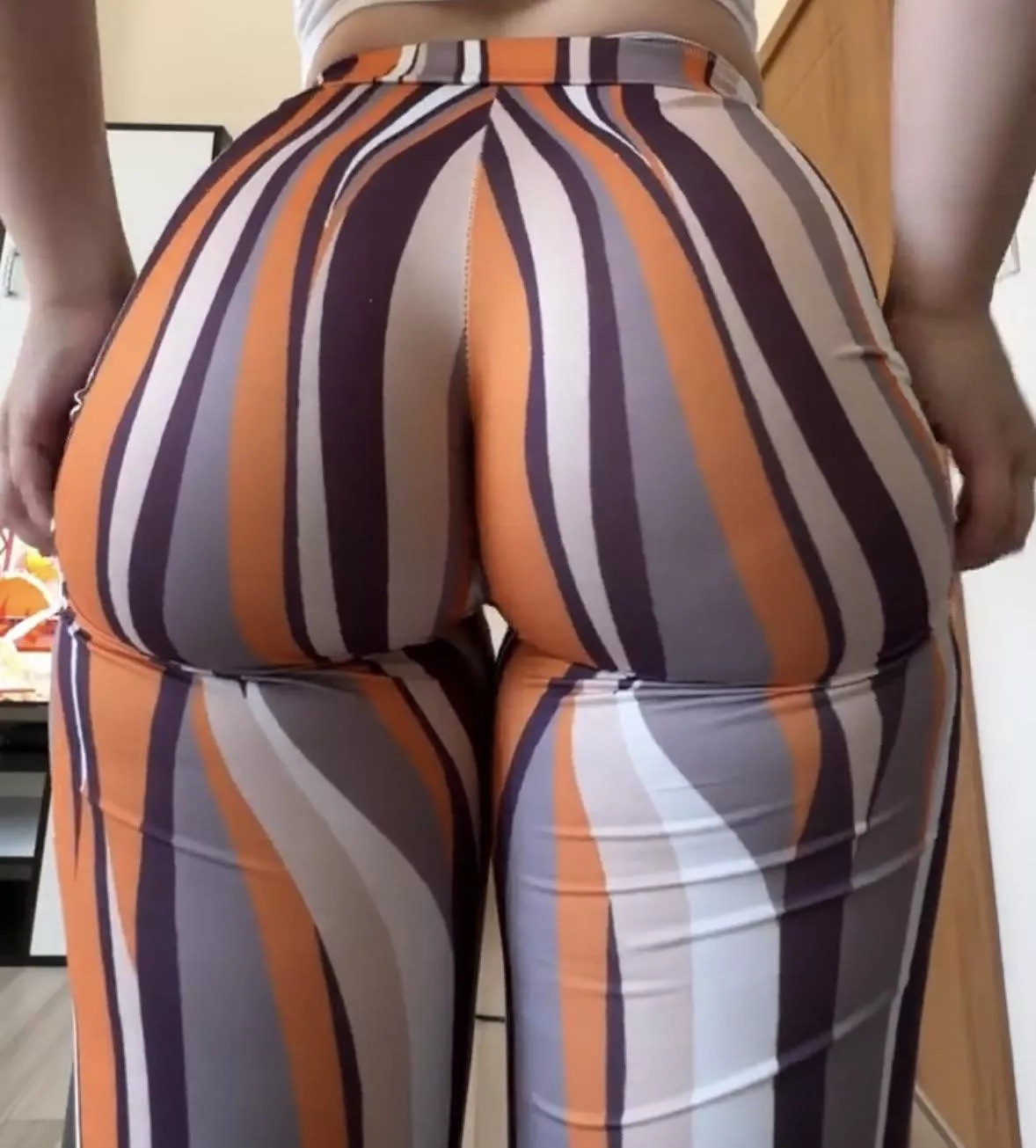 Happy Friday everyone :) Who likes my work outfit?