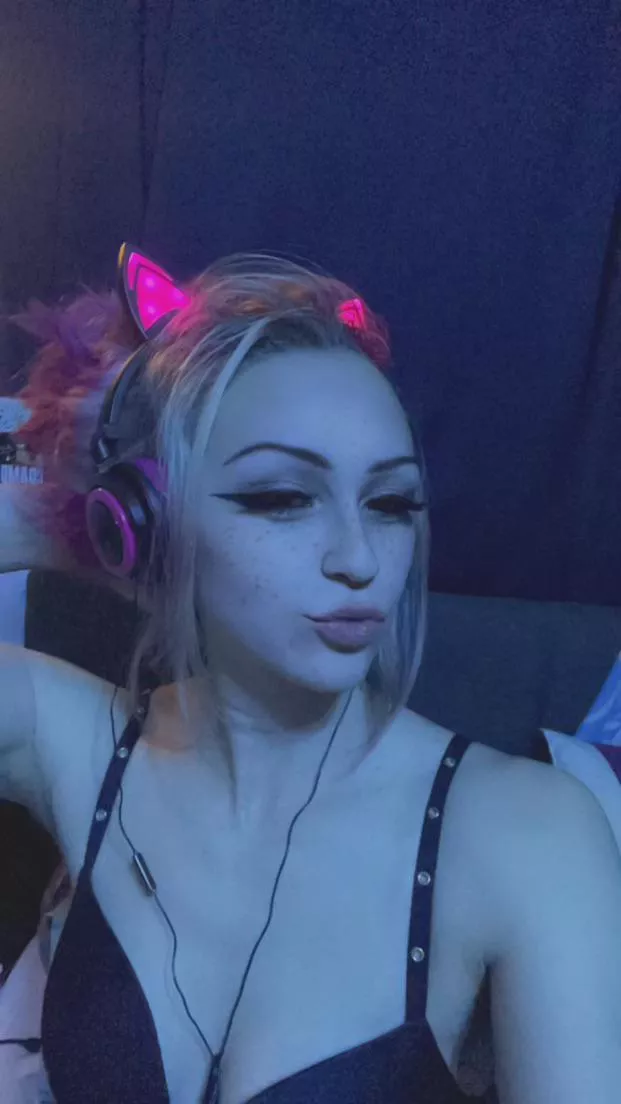 Haven’t posted in a bit but felt cute here 💕