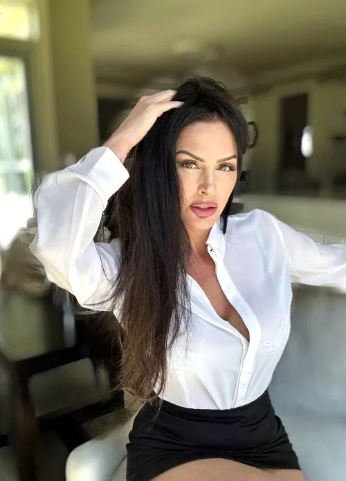 I hope it doesn't seem like my skirt is calling for attention here 41F