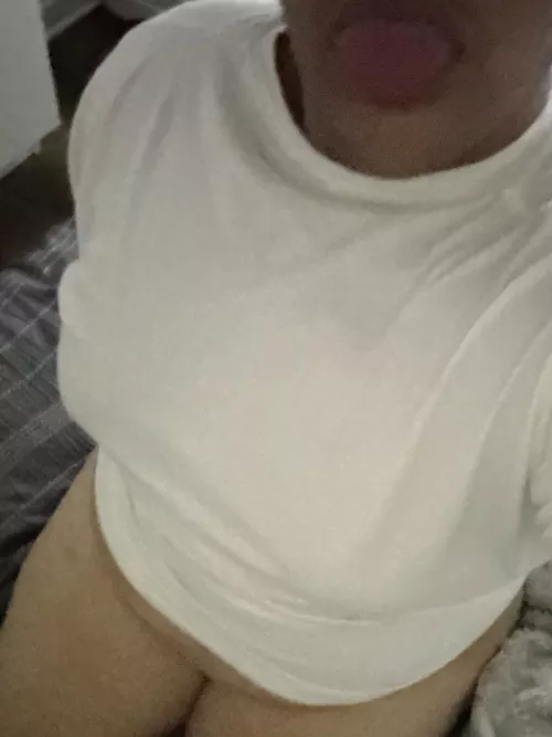 look at the way they poke through my shirt :3