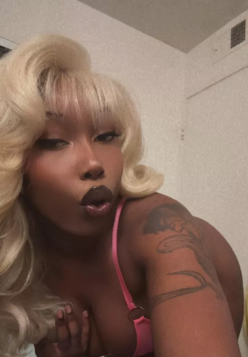 Looking for a sub ready to get drained 🤭🫧