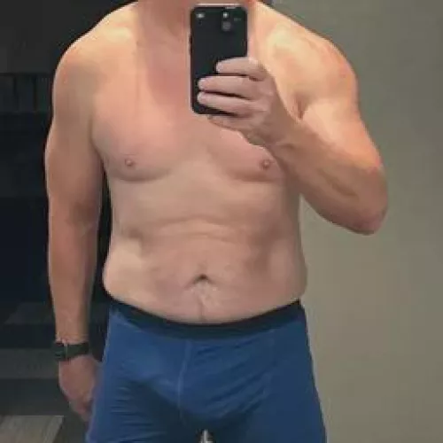 “[m]” Any sexy ladies have a pee fetish?