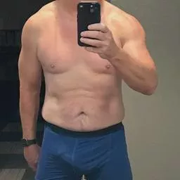 “[m]” Any sexy ladies have a pee fetish?