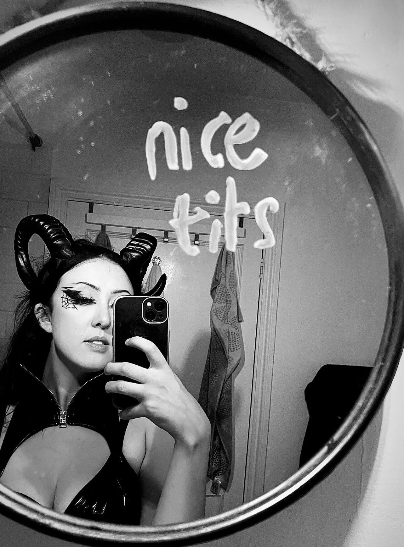 Mirrors never lie 😜