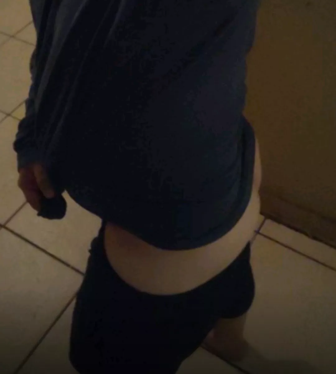 Sweetwater bottom looking for top 