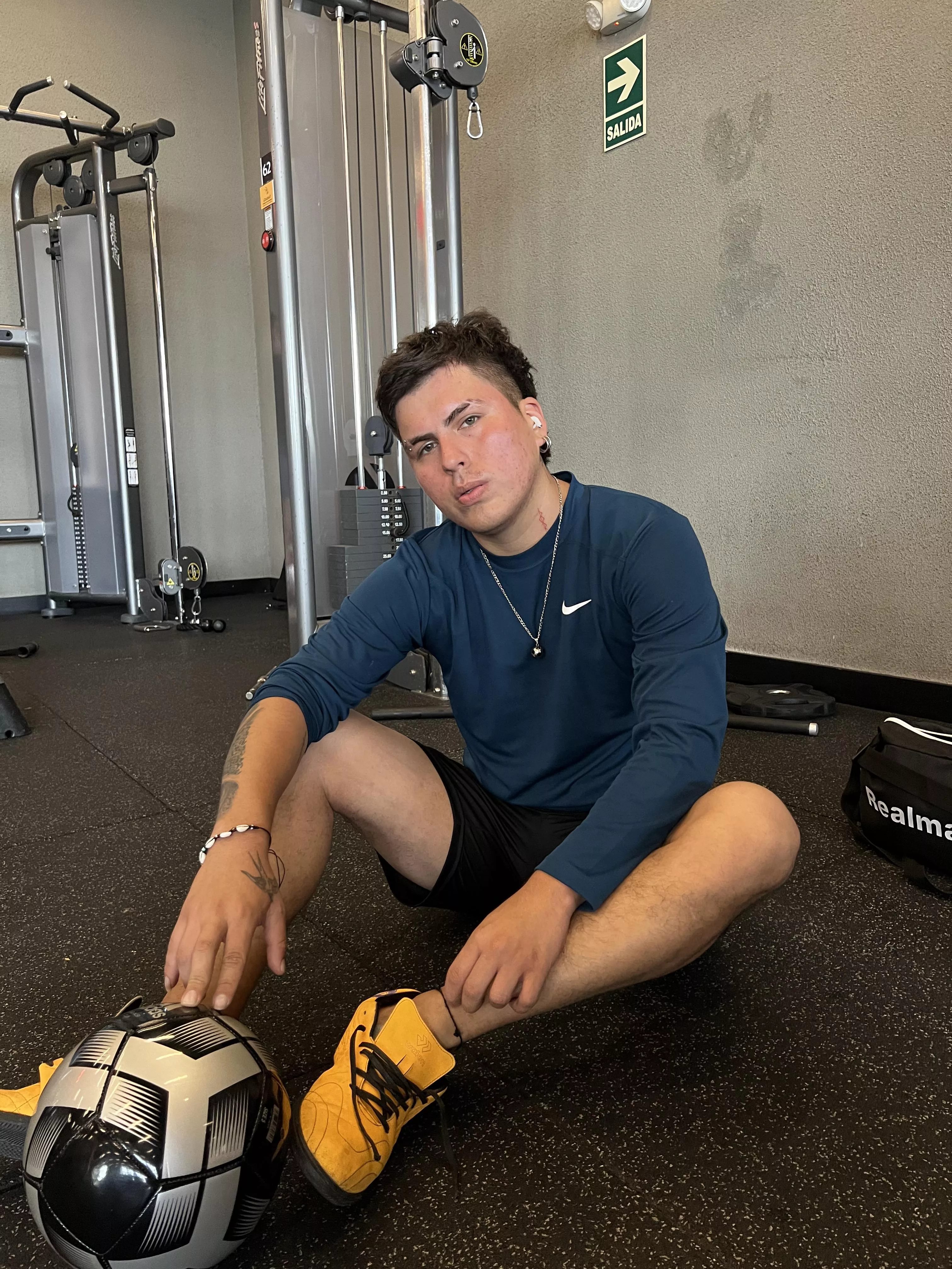 These sneakers stink every time I finish training haha