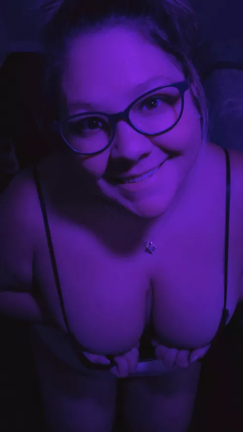 Time for my facial 😈