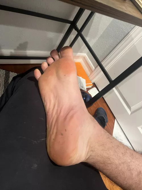 Try your best to warm up my cold feet with yr tongue 👅 