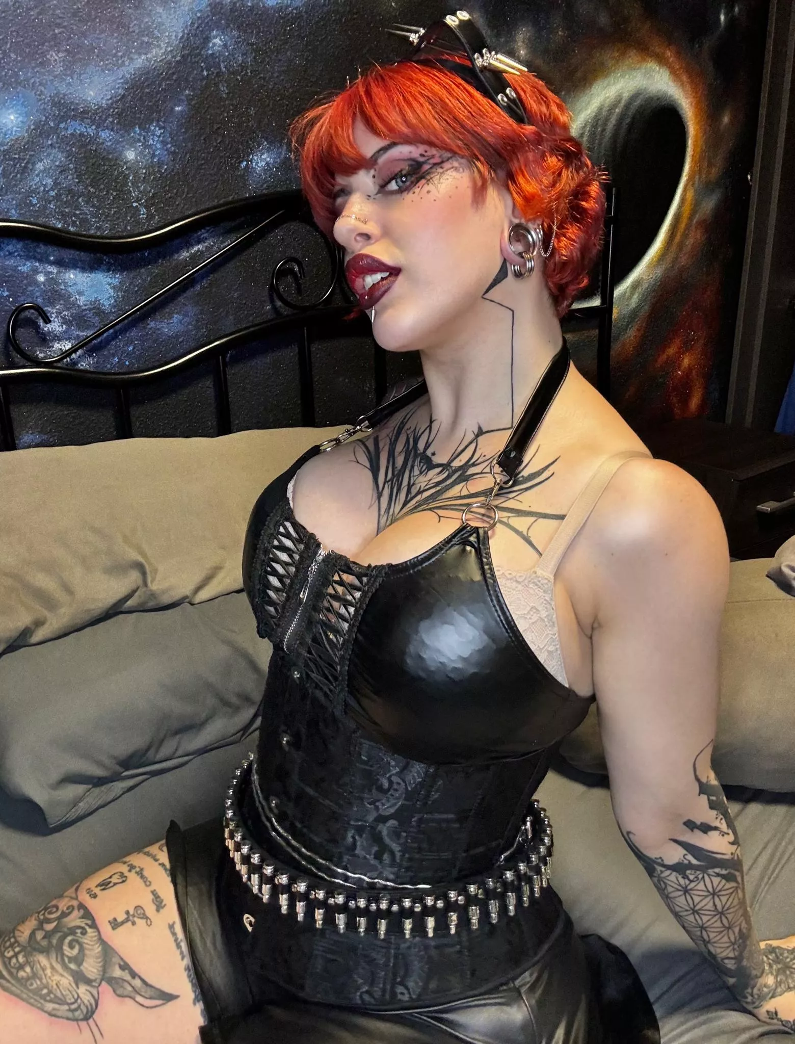 who says a redheaded girl isnt tempting?