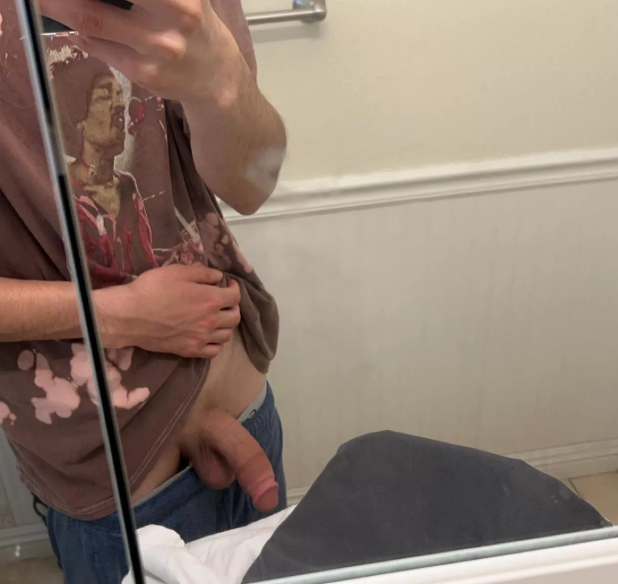 19 m Help each other out ?