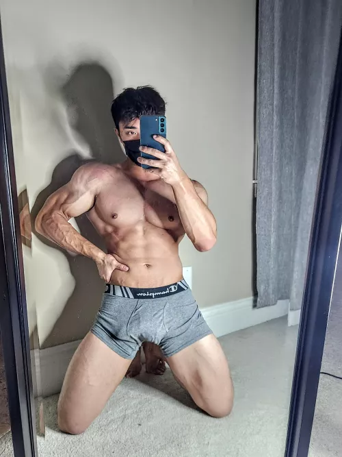 [19] would u date me?