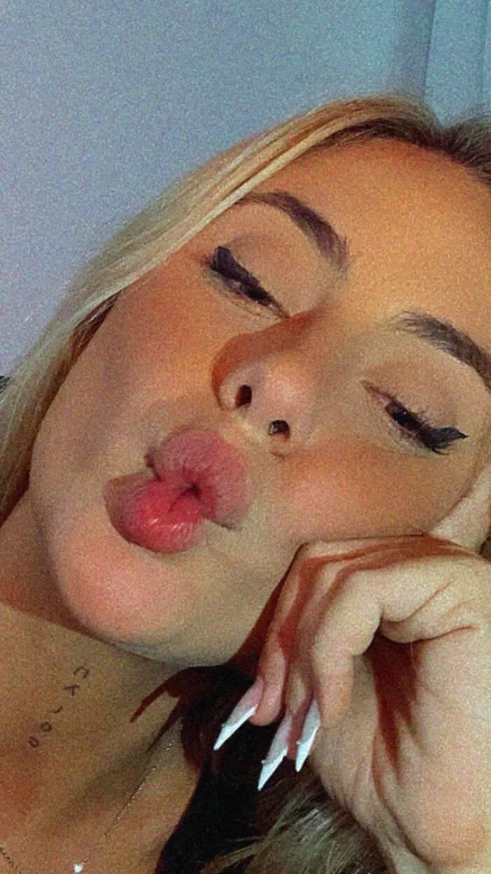 [21] [F4MF] - weekend mood flirty and ready for someone cute 