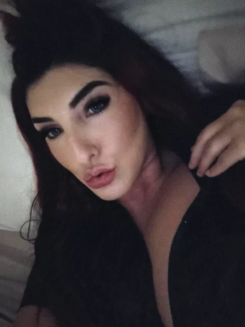 27 [F4M] New Hampshire, Looking to chat with someone who knows how to keep it fun