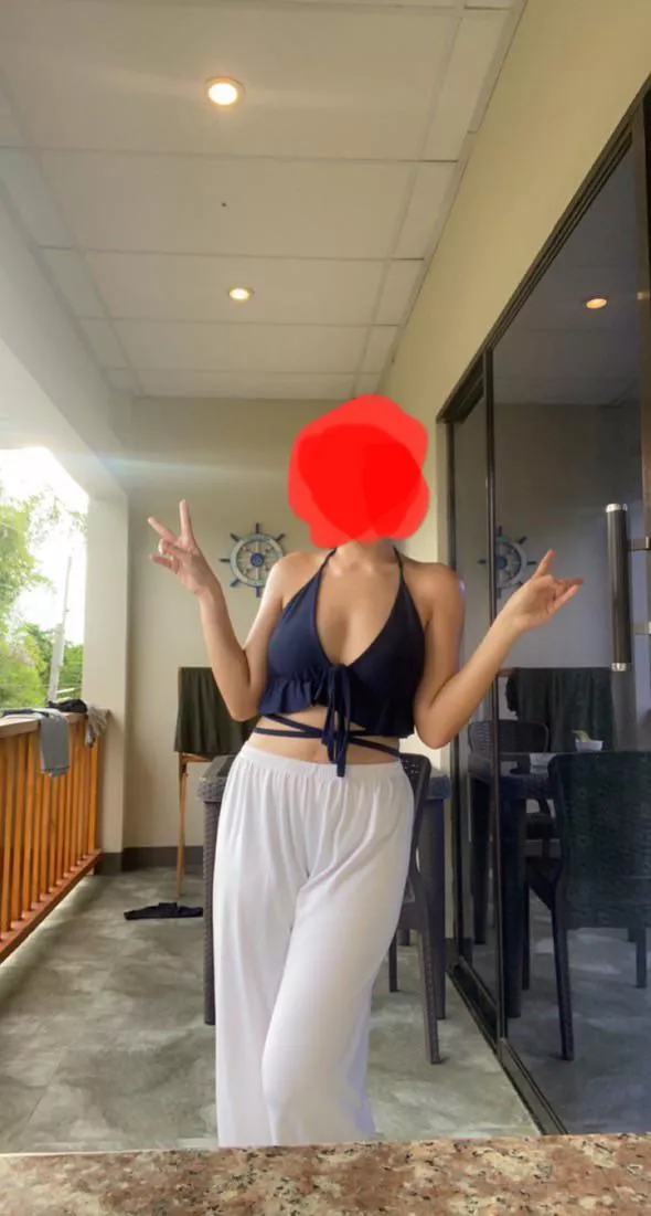 29/28 [MF4F] trio of fun friends