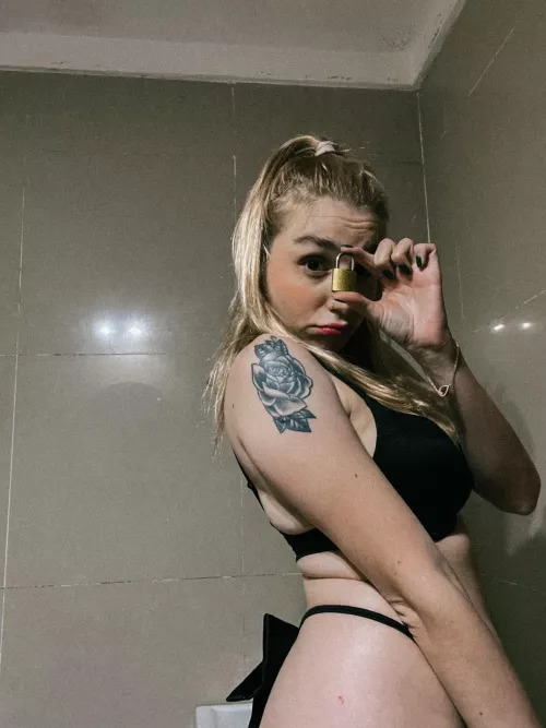 Any volunteers to lock him up all weekend? let's Play!