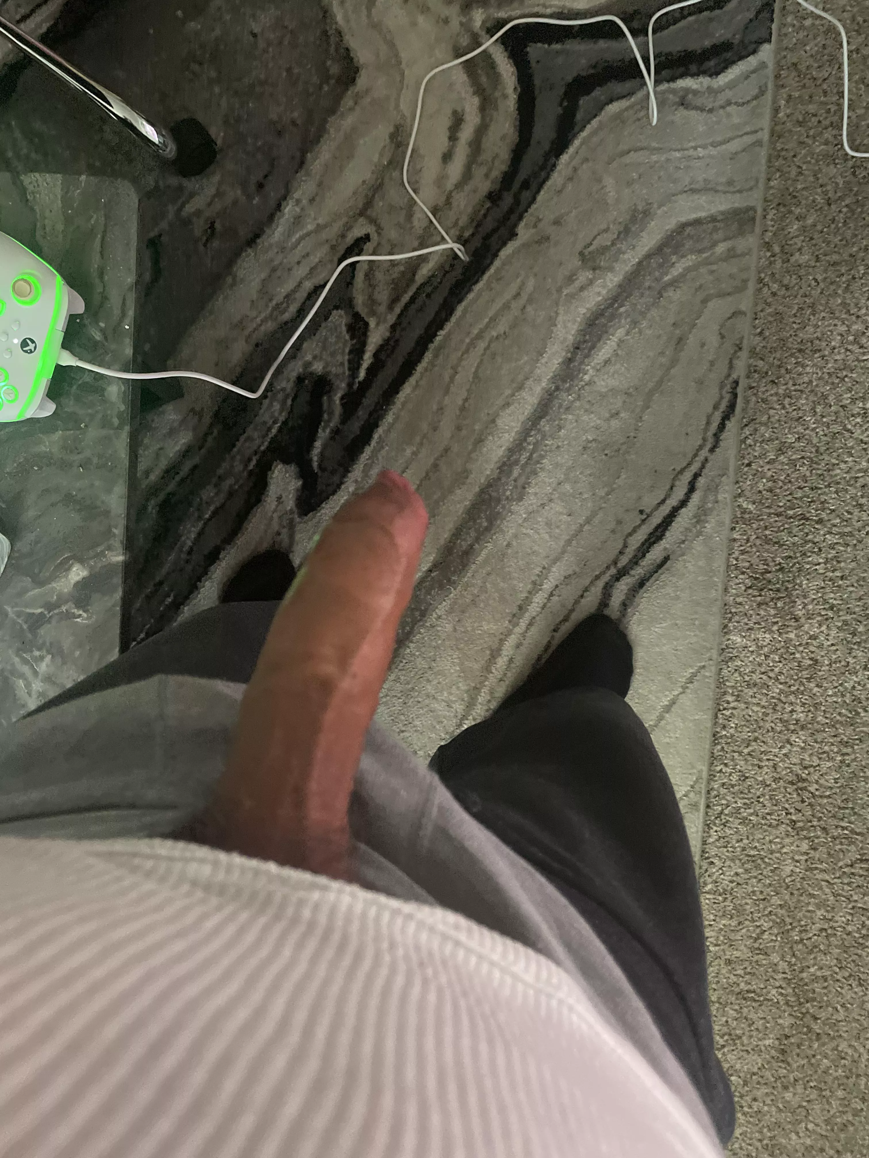 Anyone vers hosting today 