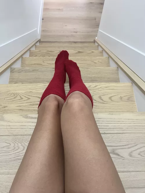 Big feet, long socks 