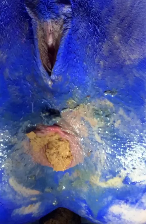 Blue paint on a woman's body: unleash your fantasies! What do you imagine when you see this? Scat model: LikeYANA