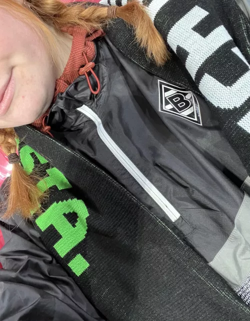 daddy told me if I lift my top we will win...we lost, but still all the men were happy?! 😇🤔⚽️