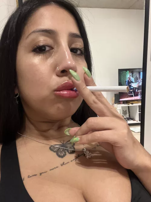 do u want to see the video of me smoking while i sick a big cock? 
