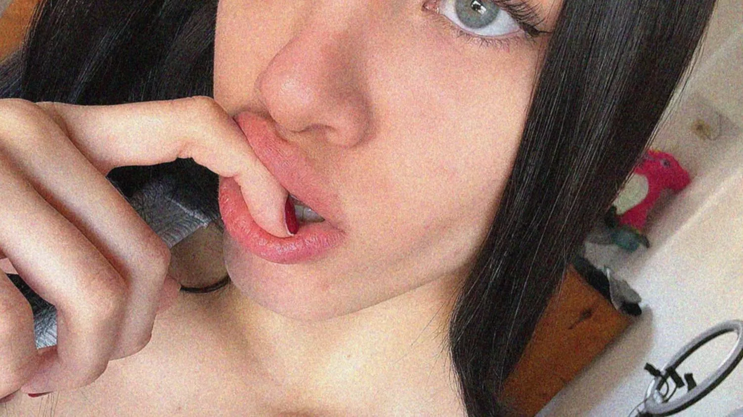 i have two pairs of lip, a reason to shut me up or fill me up