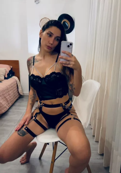 I keep having dreams about riding your face.