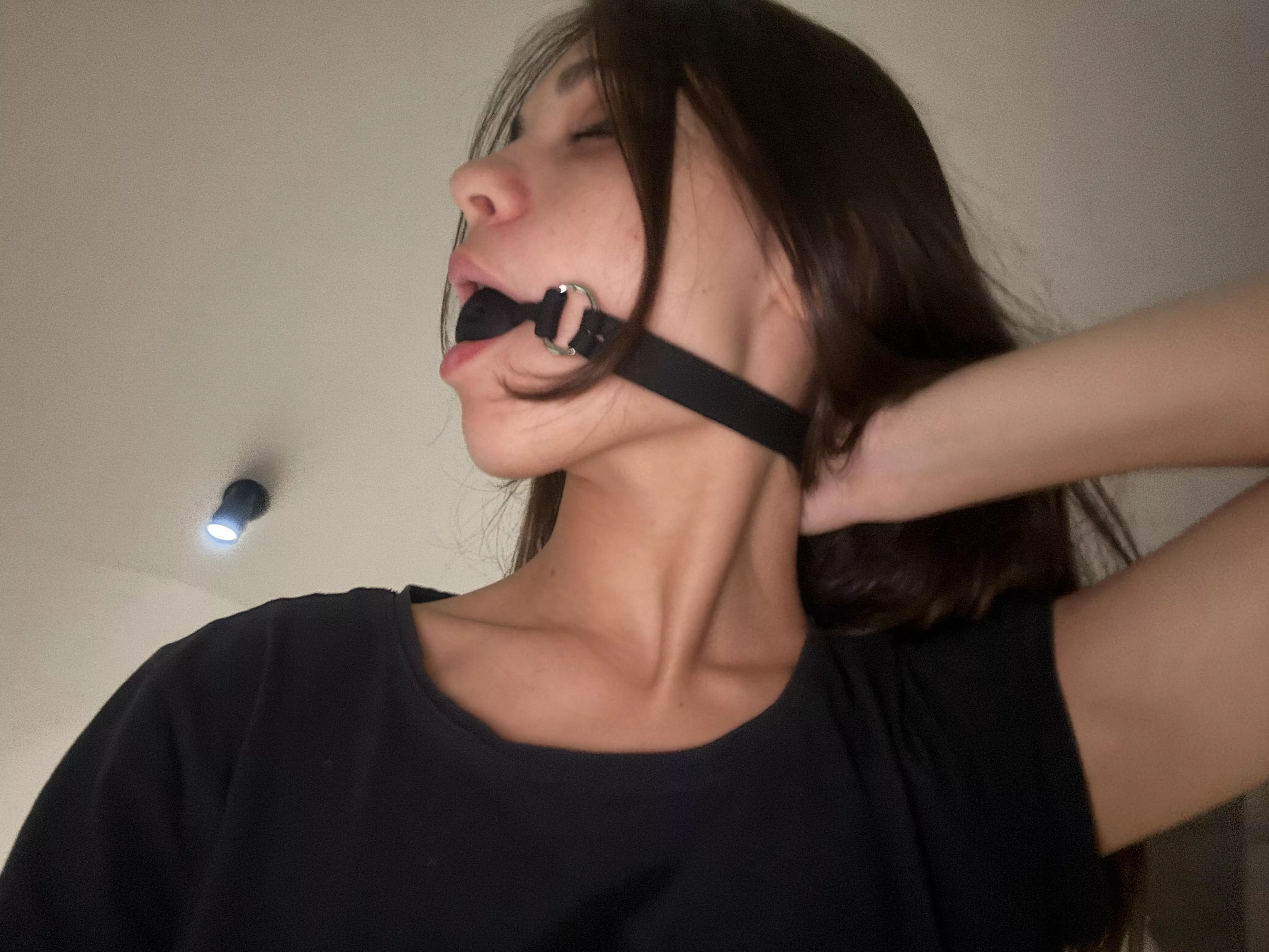 I like how this gag fits in my mouth