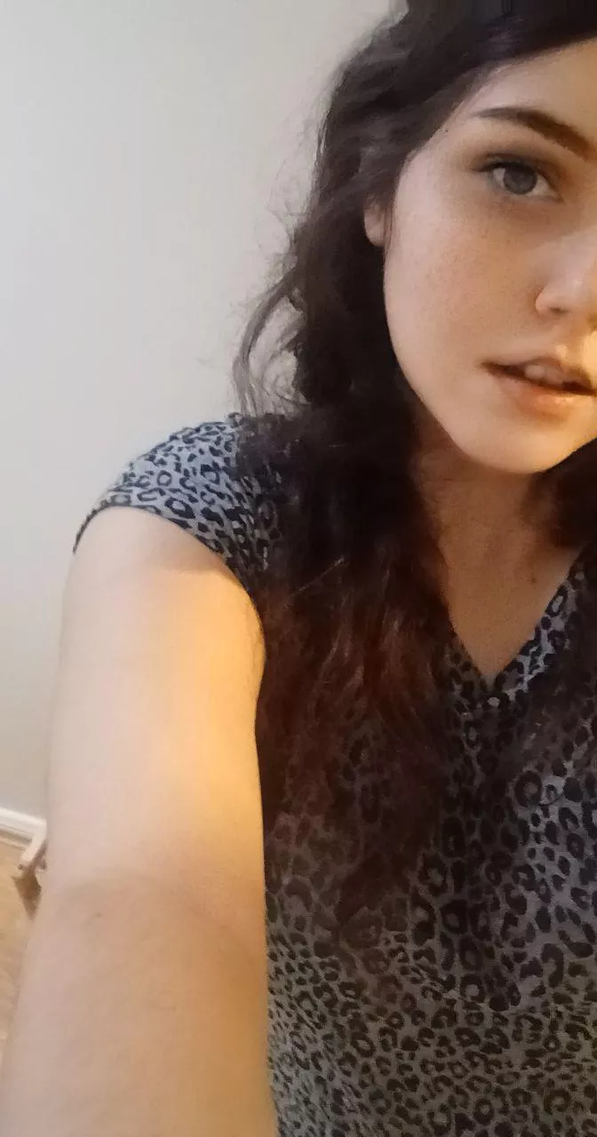 Looking for weekly arrangment. 150 weekly ❤️ 22f