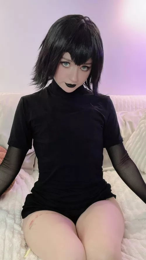 Mavis (BarbieJacuz) [Hotel Transylvania]