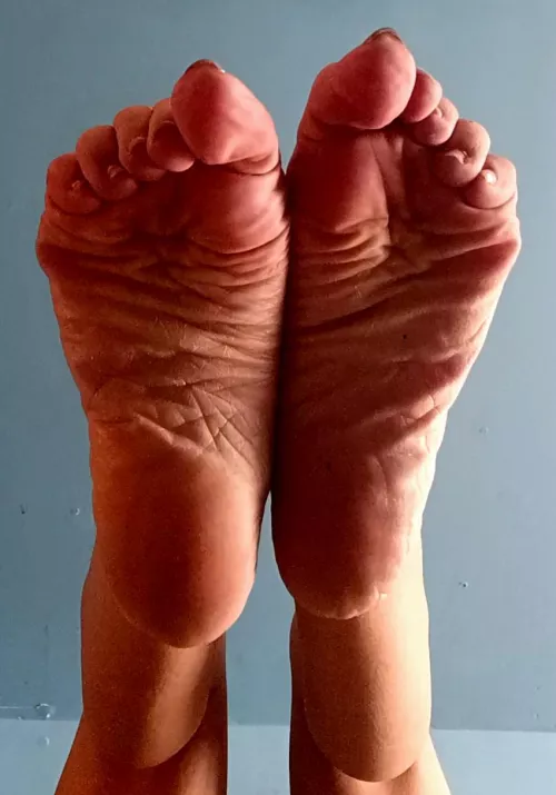 Now Just Give Your Money To Momma!!