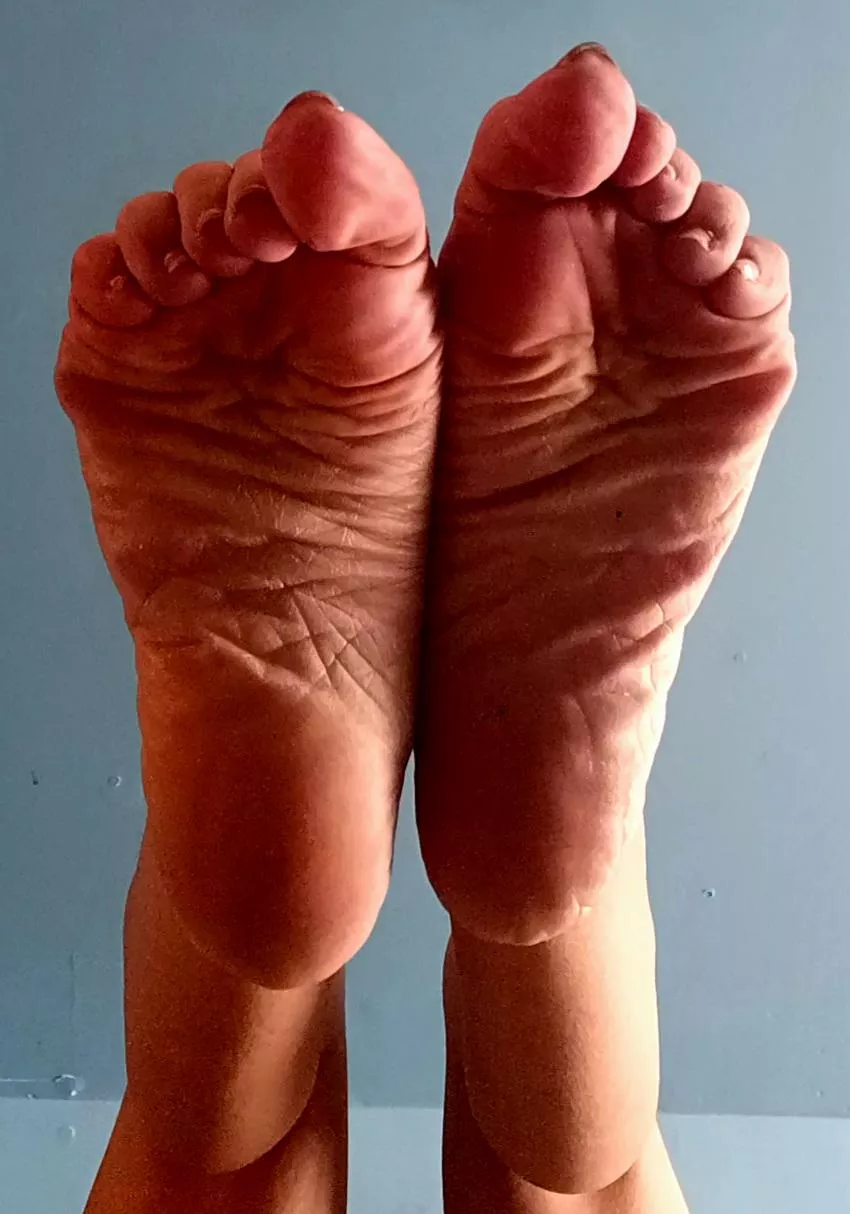 Now Just Give Your Money To Momma!!